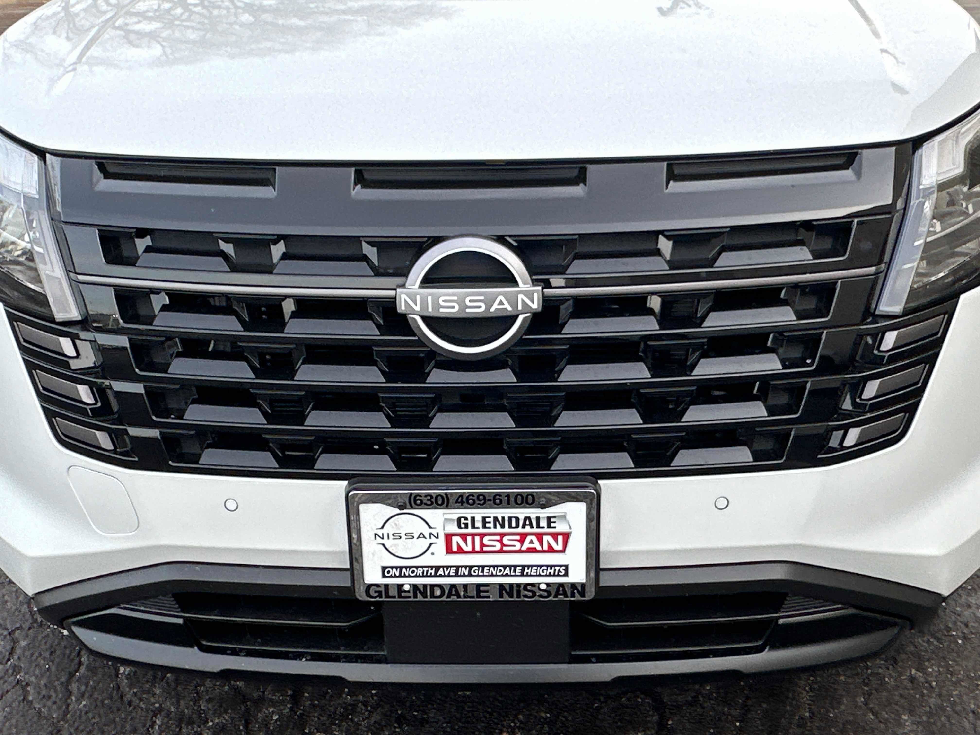 New 2026 Nissan Pathfinder SV w/ SV Premium Package AWD/4WD image 8