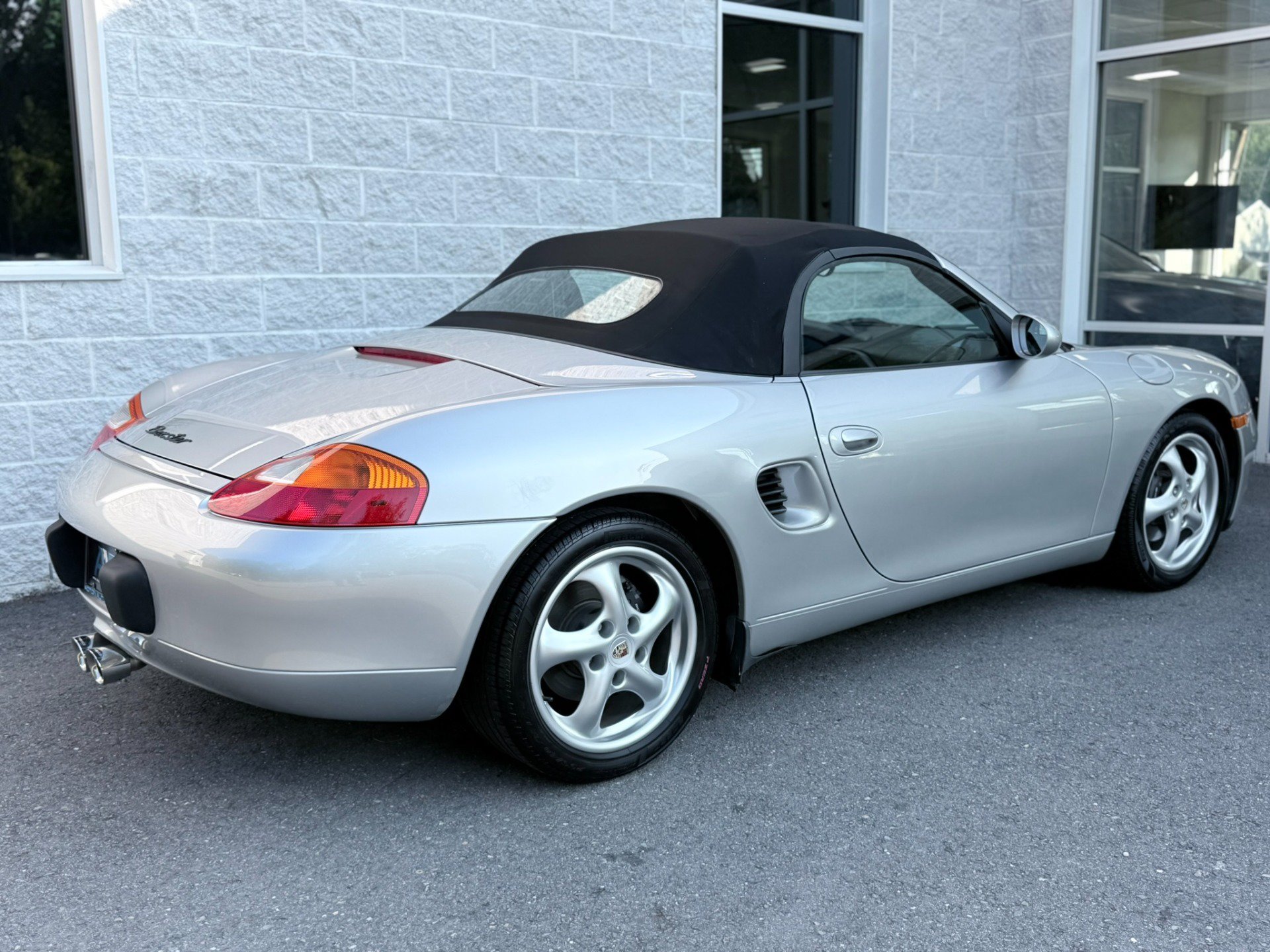 Used 2000 Porsche Boxster RWD image 34