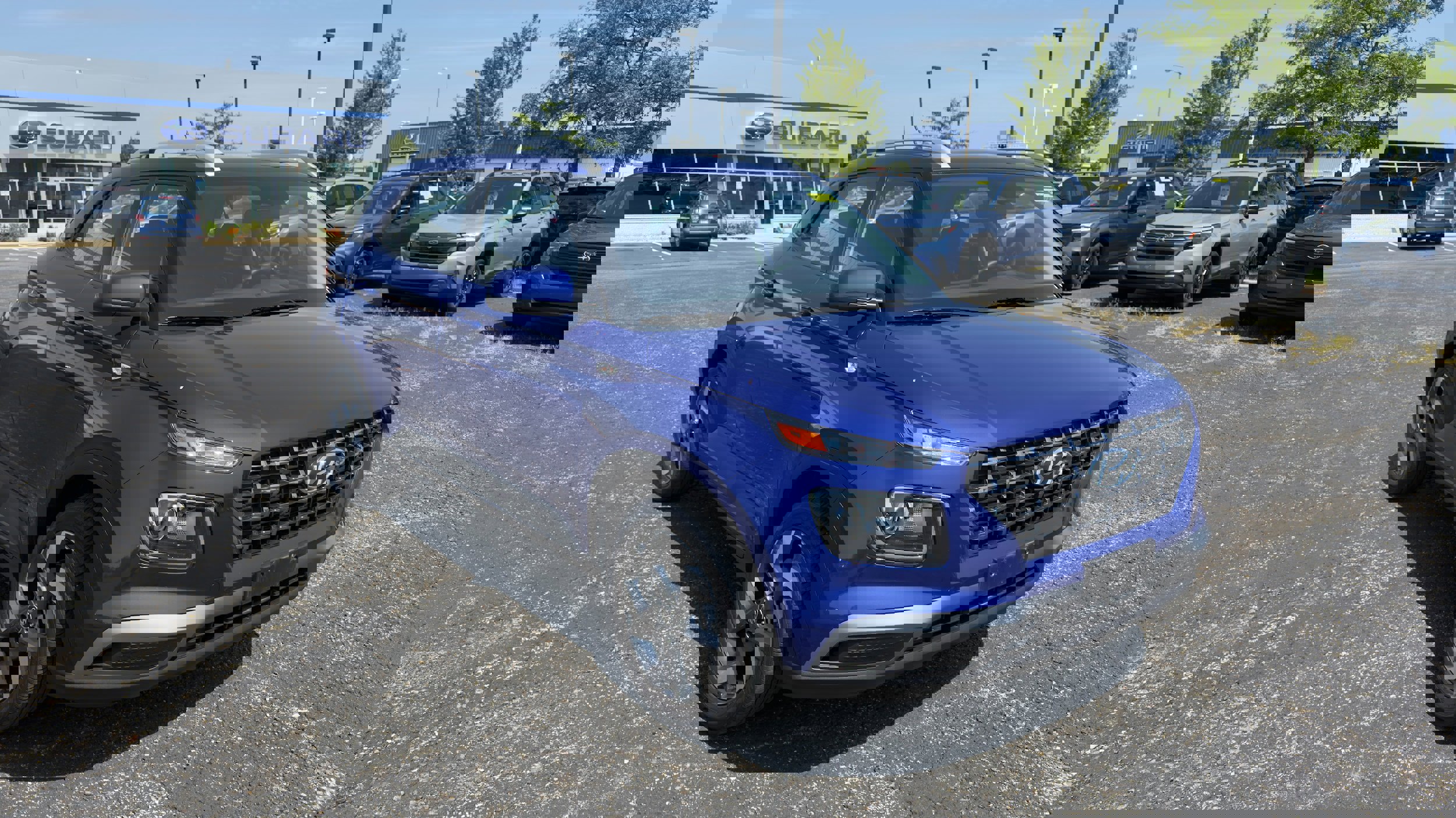 Used 2023 Hyundai Venue SEL w/ Cargo Package image 1