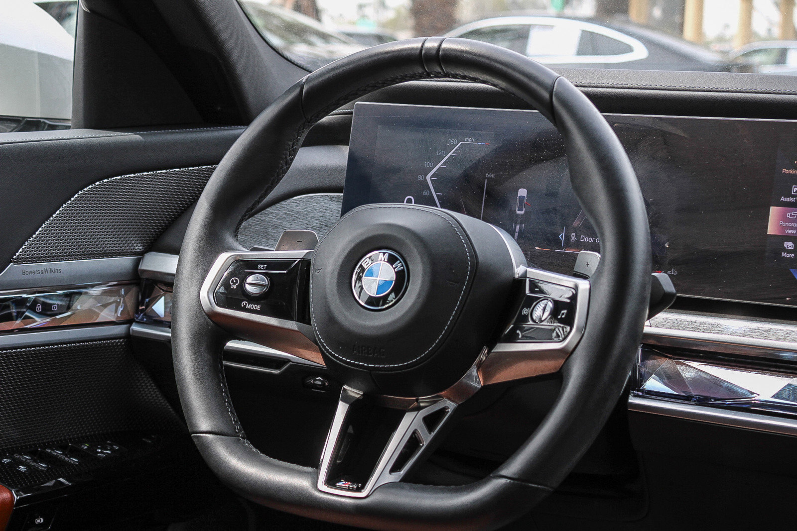 Used 2023 BMW 760i xDrive image 15