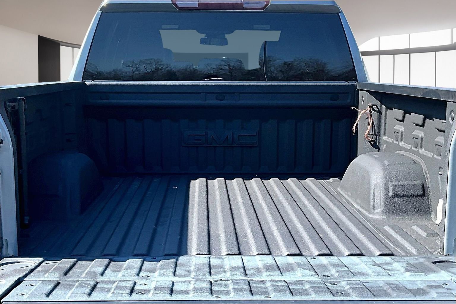 Used 2023 GMC Sierra 1500 SLT image 7