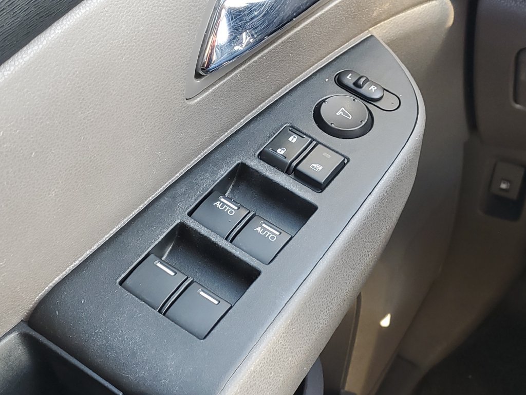 Used 2014 Honda Odyssey EX-L image 17