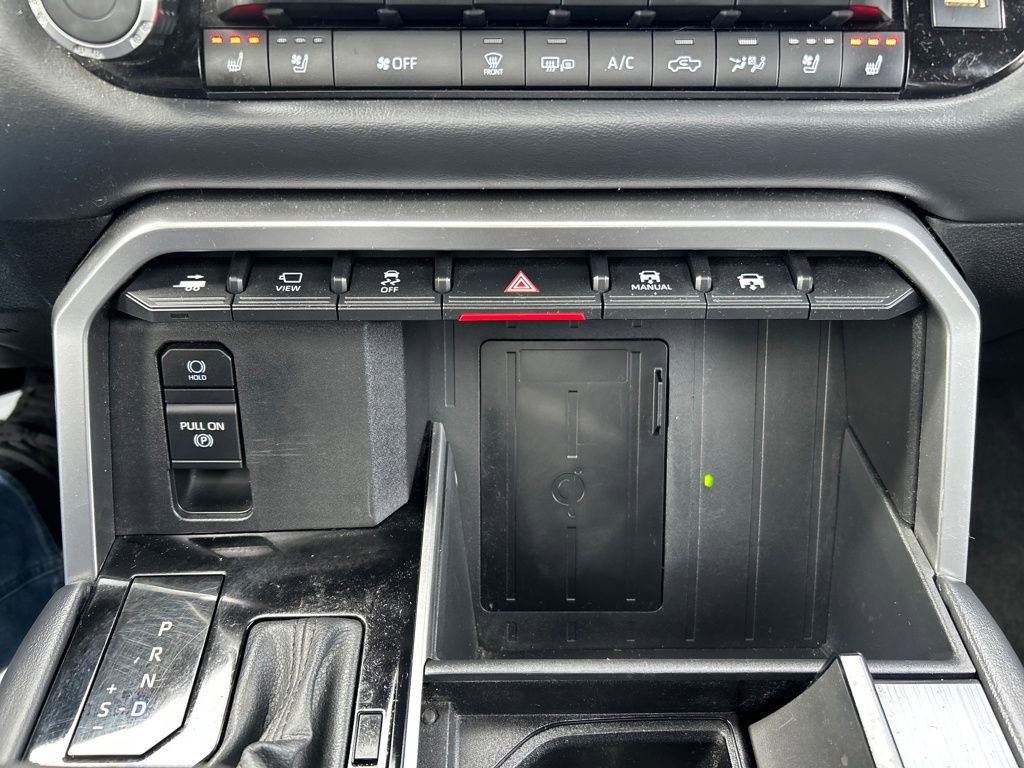 Used 2022 Toyota Tundra Platinum w/ Advanced Package AWD/4WD image 29