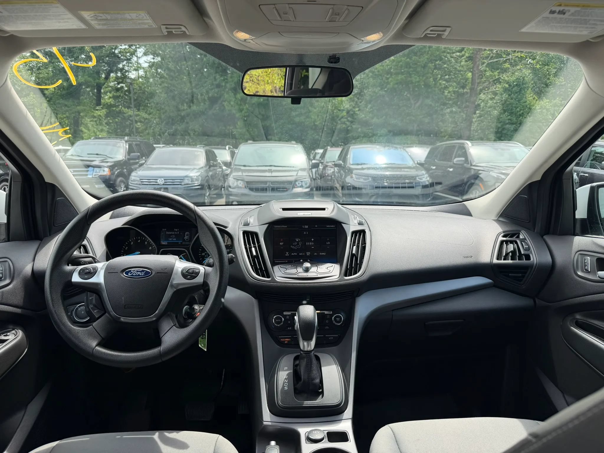 Used 2015 Ford Escape SE w/ Equipment Group 201A FWD image 26