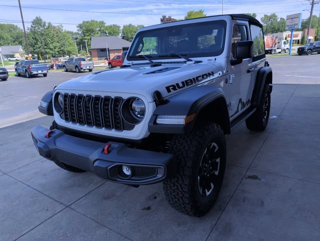 Used 2024 Jeep Wrangler Rubicon w/ Technology Group AWD/4WD image 4