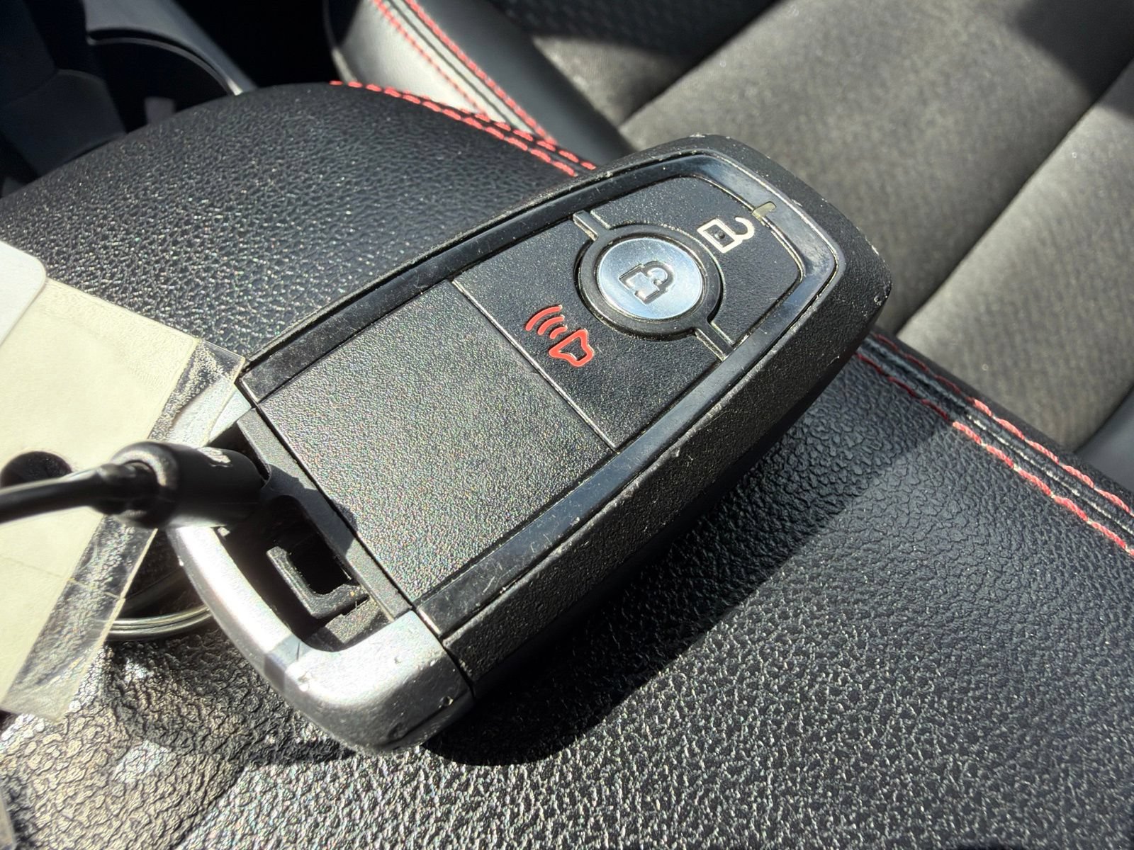 Used 2025 Ford Escape ST-Line FWD image 26