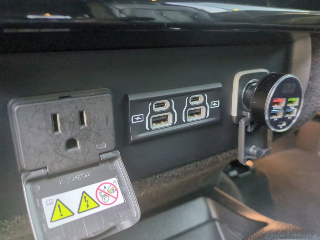 Used 2024 Jeep Wagoneer Series II image 18