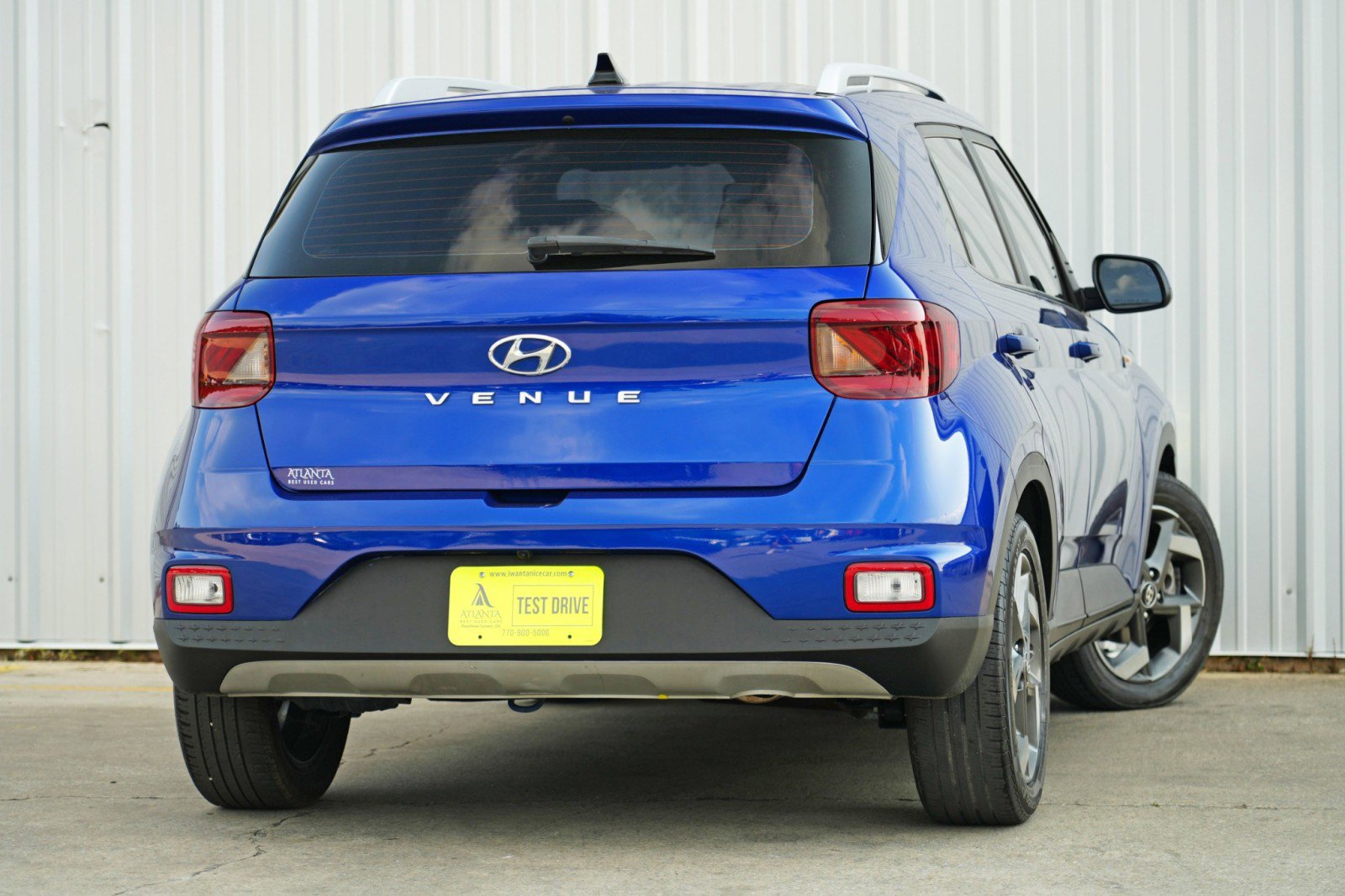 Used 2022 Hyundai Venue Limited w/ Cargo Package image 4