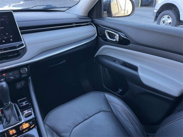 Used 2022 Jeep Compass Limited image 14