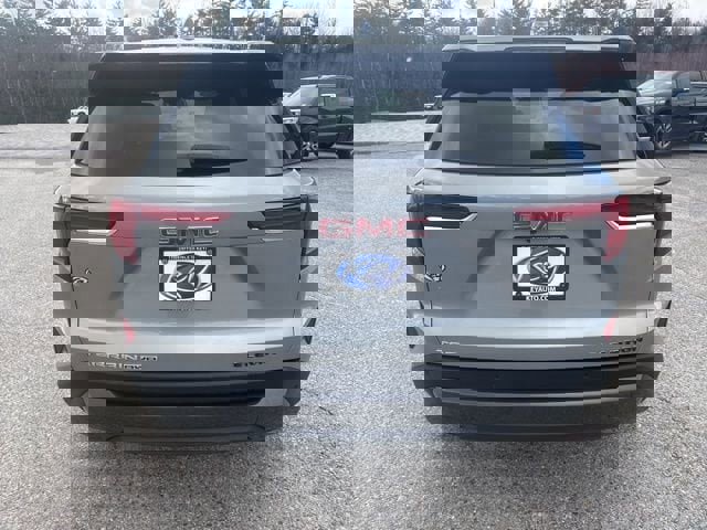 Used 2025 GMC Terrain Elevation image 5