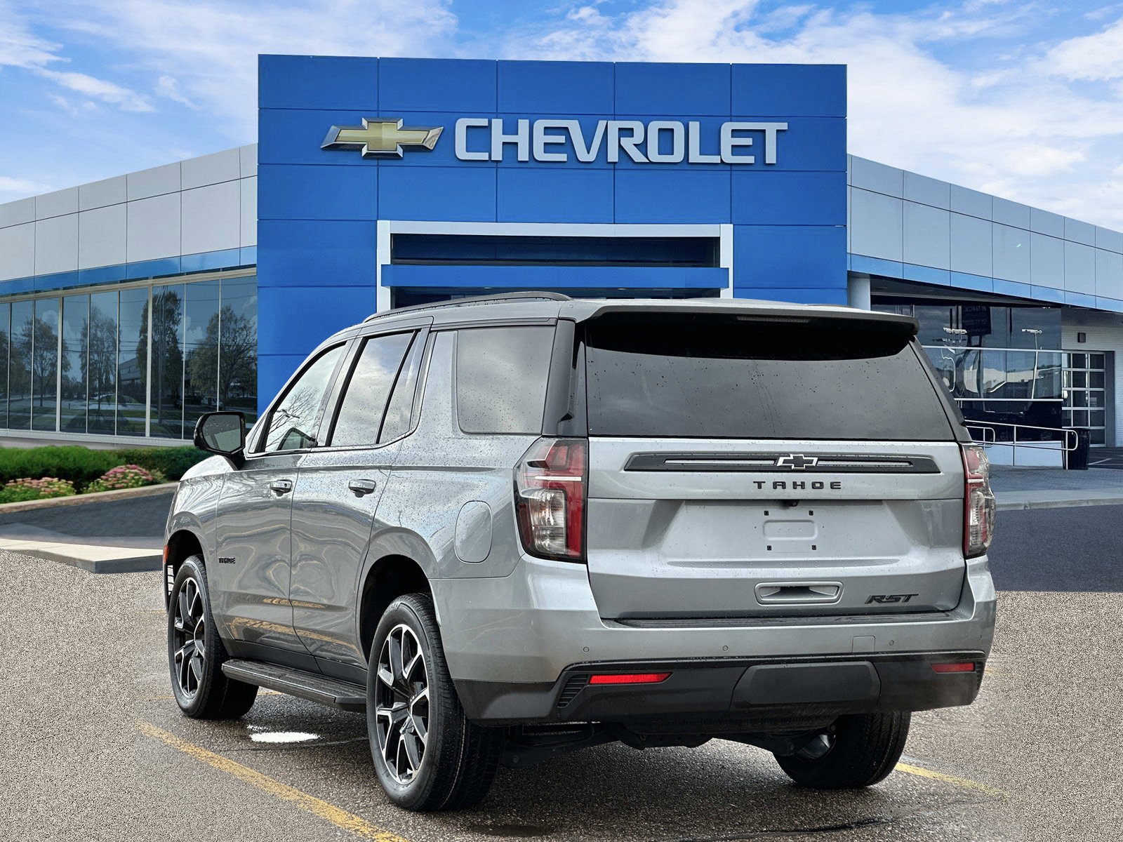 Certified 2023 Chevrolet Tahoe RST w/ Luxury Package AWD/4WD image 3