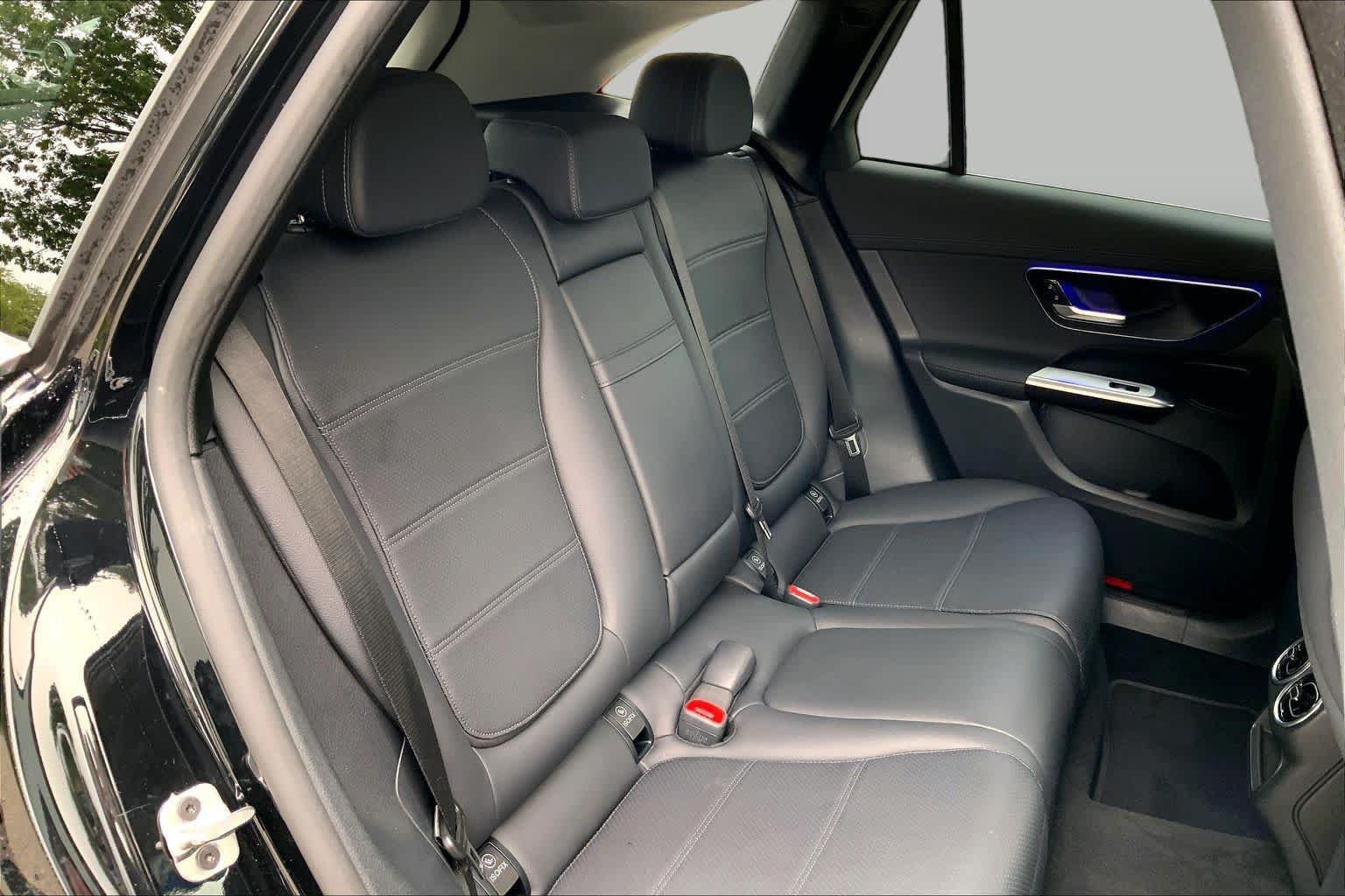 Used 2025 Mercedes-Benz GLC 350e 4MATIC image 20