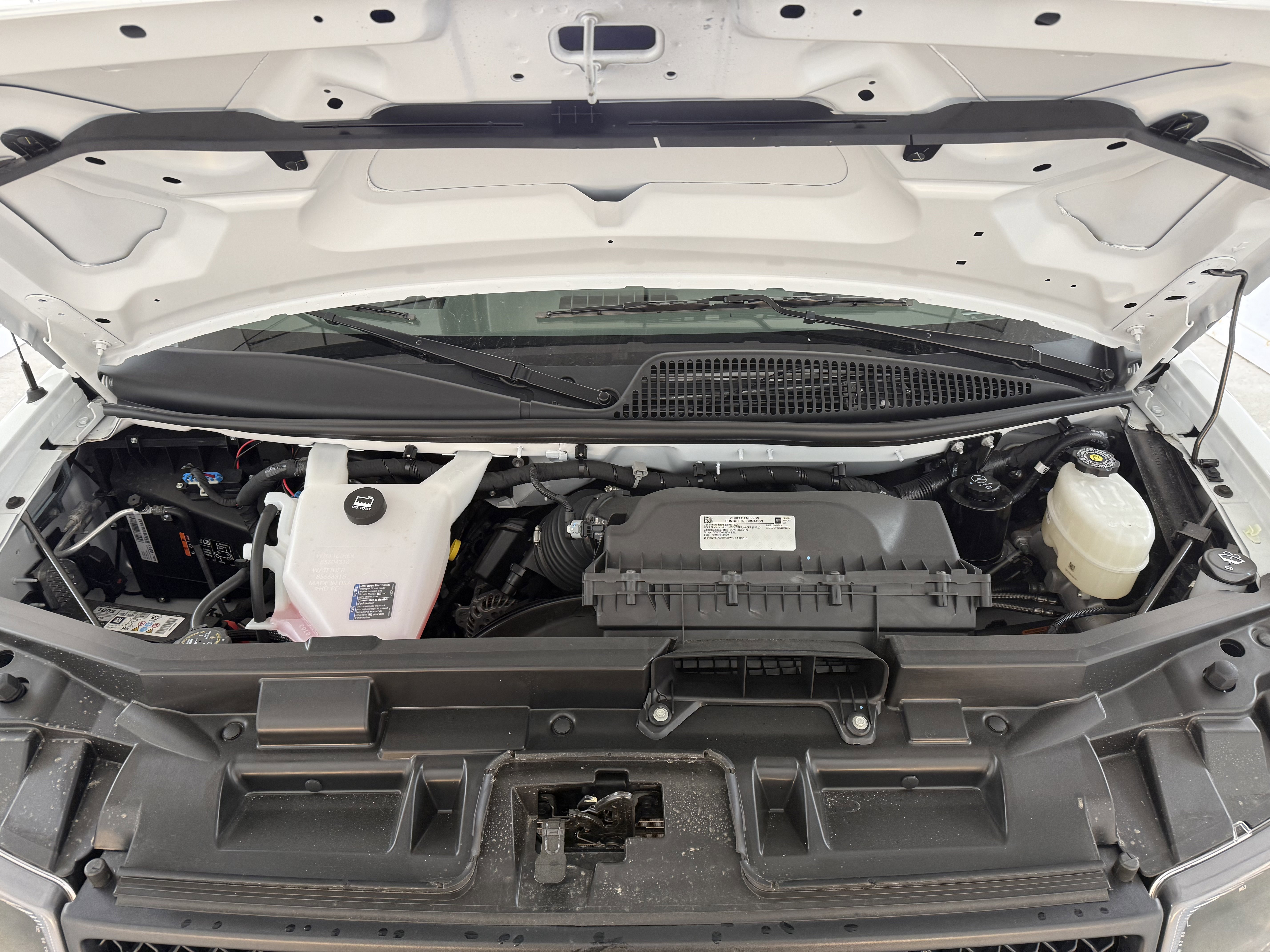 New 2025 Chevrolet Express 3500 w/ Driver Convenience Package image 7