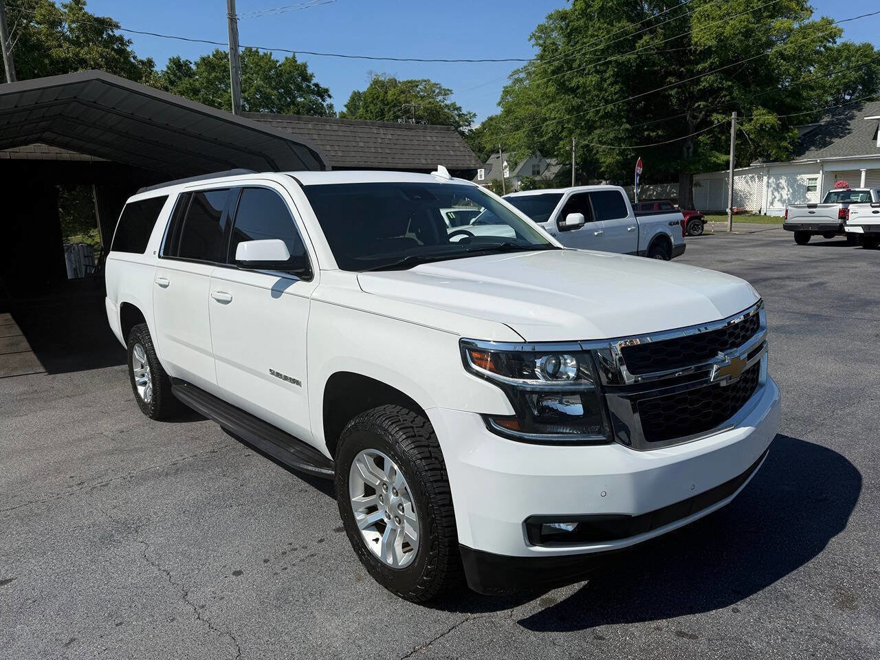 Used 2019 Chevrolet Suburban LT AWD/4WD image 2