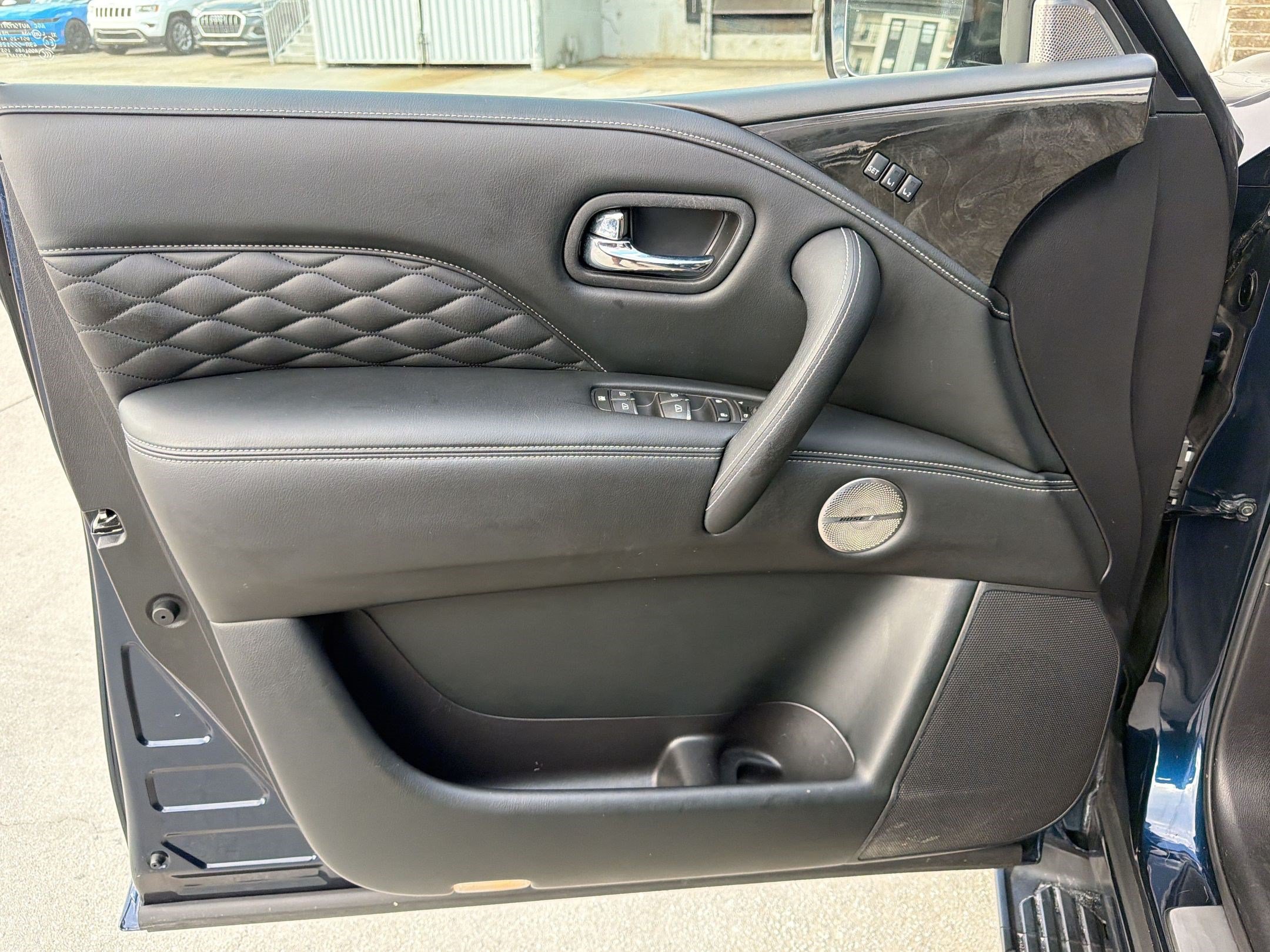 Used 2021 INFINITI QX80 Sensory w/ All-Season Package AWD/4WD image 12