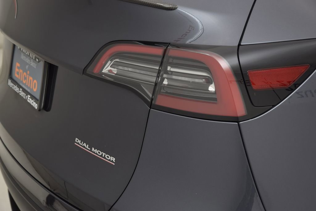 Used 2022 Tesla Model Y Performance image 14