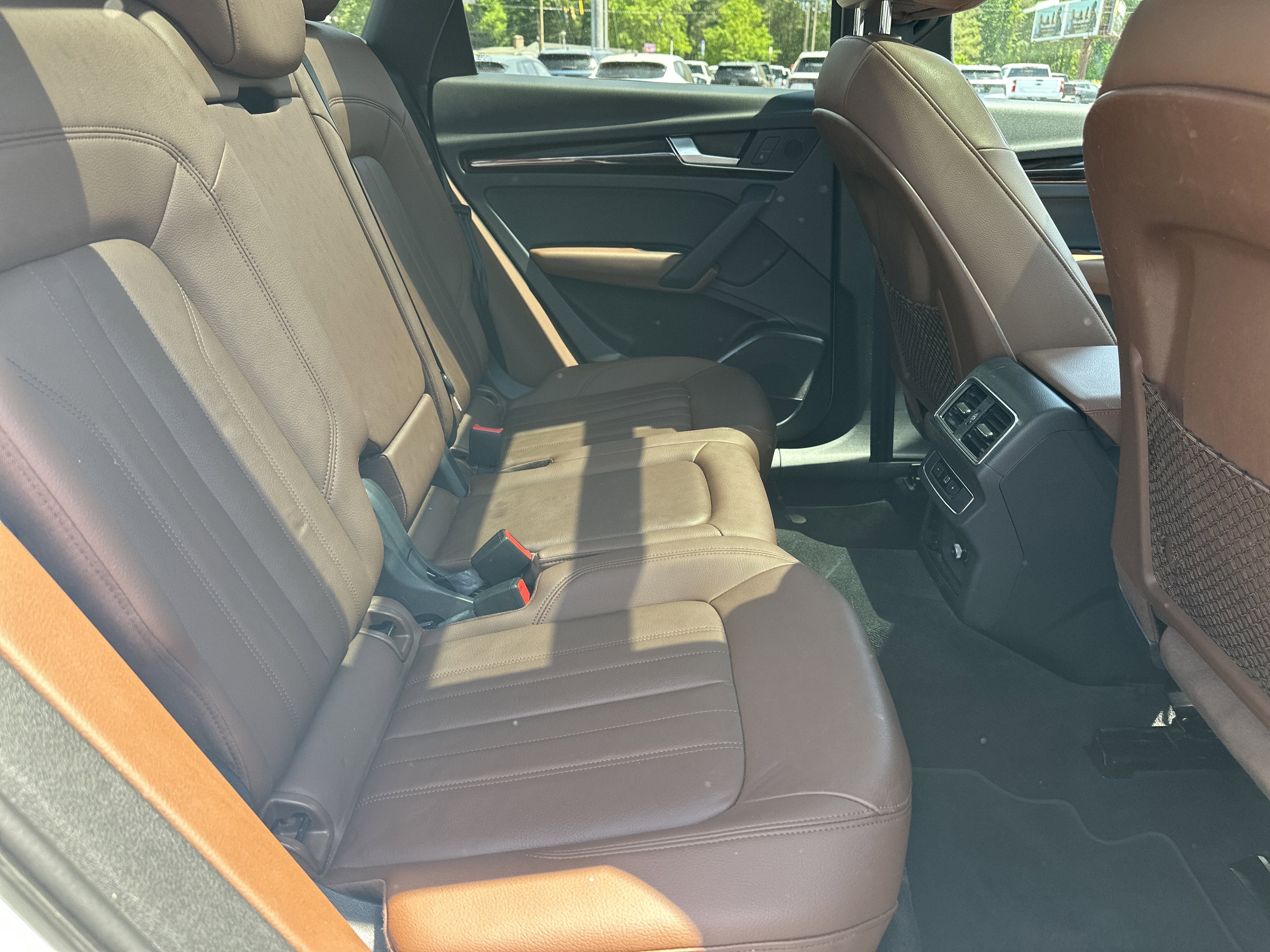 Used 2019 Audi Q5 2.0T Premium w/ Convenience Package image 16