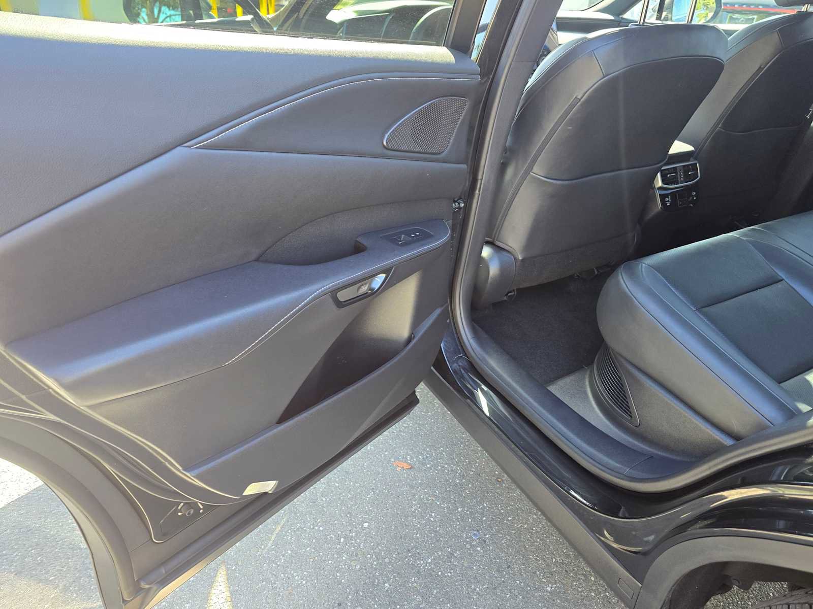 Used 2025 Lexus RX 350h AWD/4WD image 16