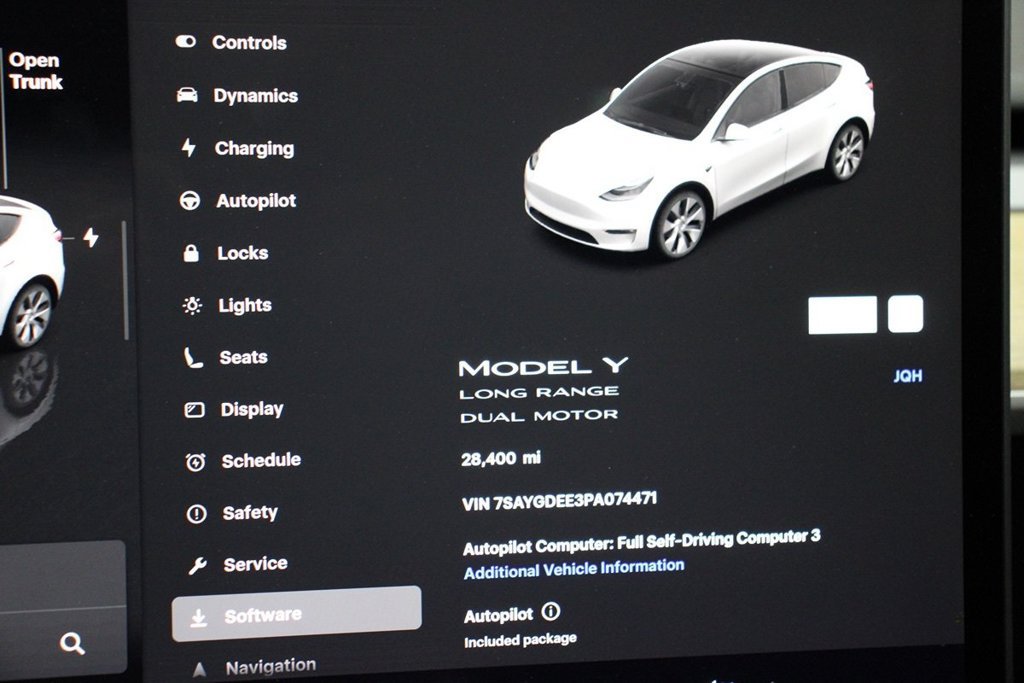 Used 2023 Tesla Model Y Long Range AWD/4WD image 19