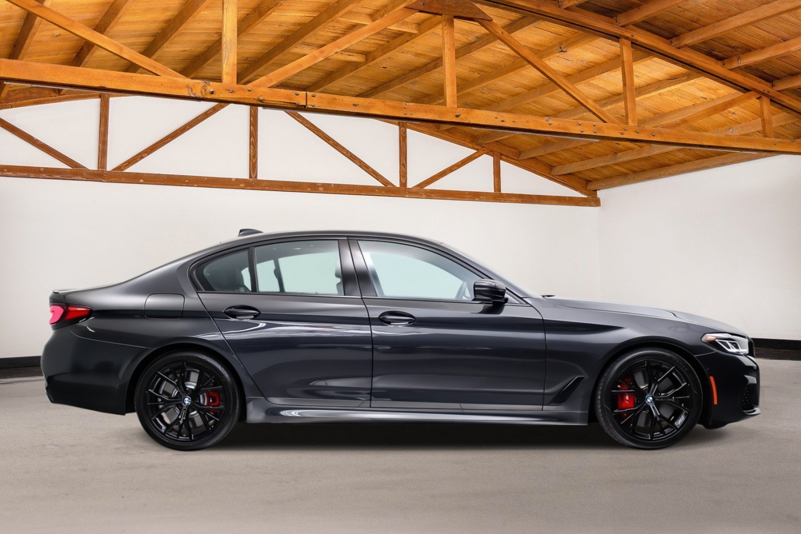 Used 2023 BMW M550i xDrive AWD/4WD image 5