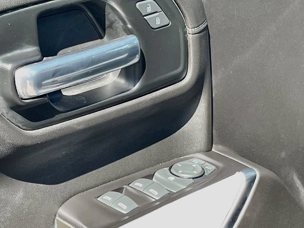 Used 2019 Chevrolet Silverado 1500 RST AWD/4WD image 17