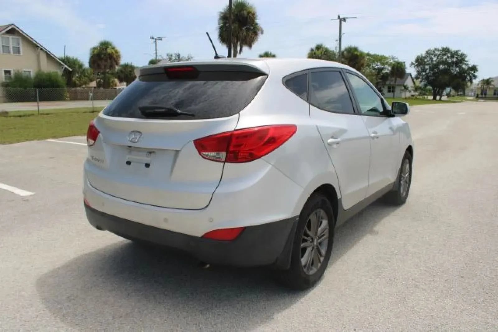 Used 2015 Hyundai Tucson GLS w/ Option Group 02 FWD image 23