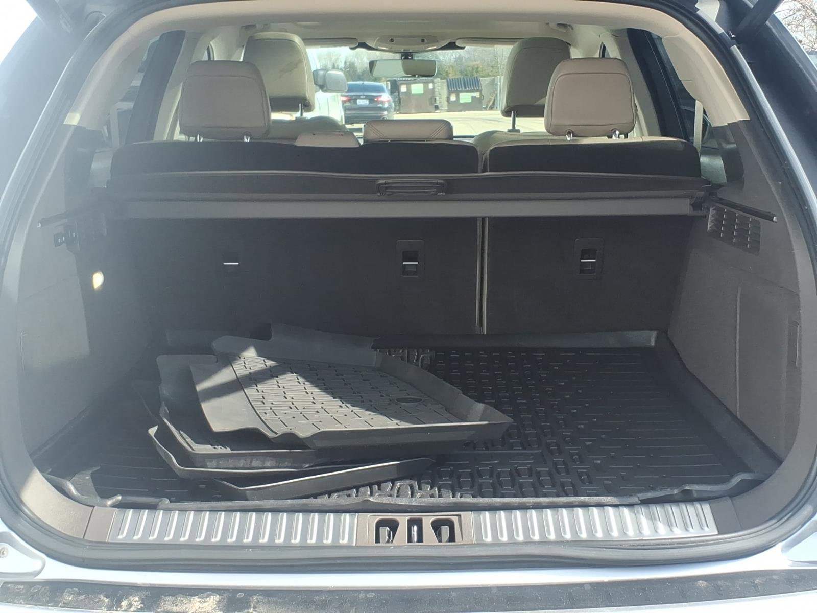 Certified 2022 Lincoln Nautilus Reserve w/ Equipment Group 201A image 7