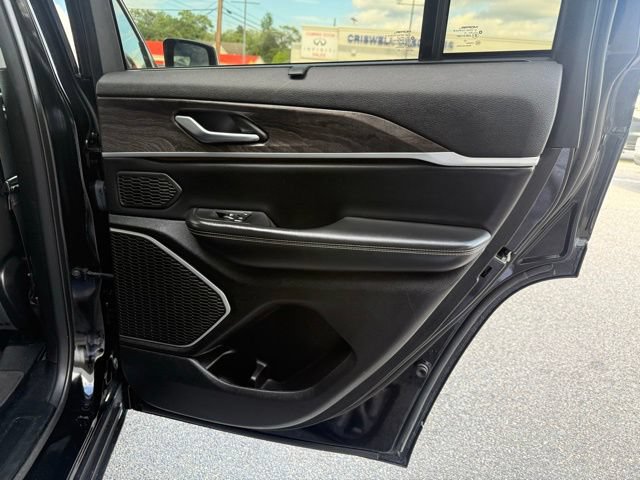 Used 2022 Jeep Grand Cherokee Limited 4xe w/ Luxury Tech Group II AWD/4WD image 44