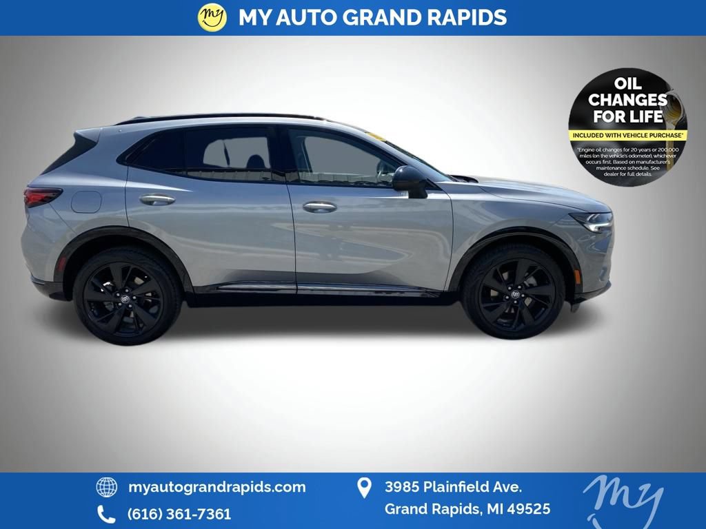 Used 2023 Buick Envision Essence w/ Sport Touring Package AWD/4WD image 4