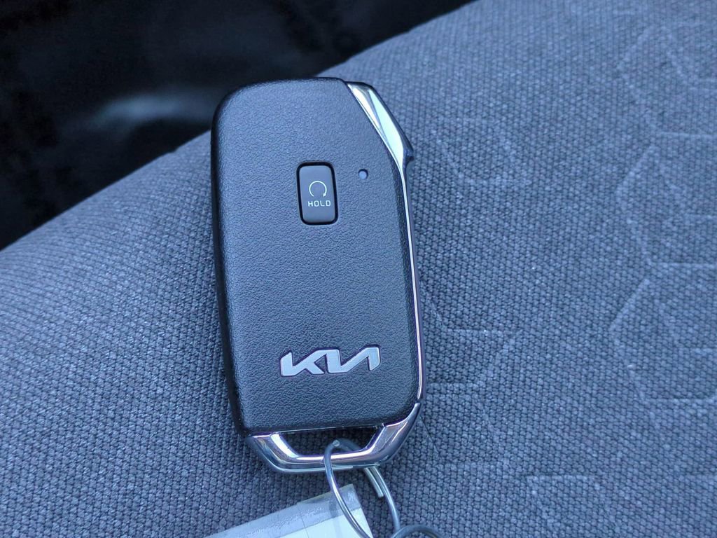 Used 2024 Kia Seltos S image 28