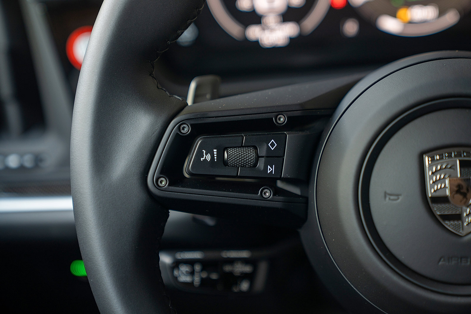 Used 2025 Porsche Cayenne Turbo image 7