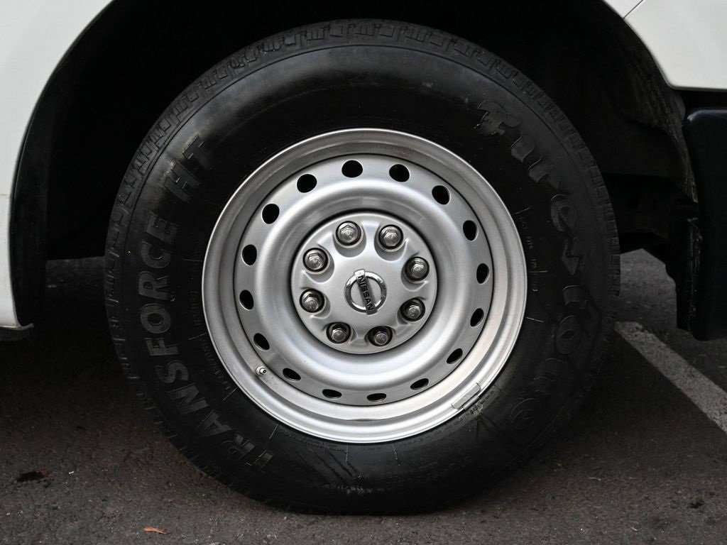 Used 2020 Nissan NV 2500 S image 14