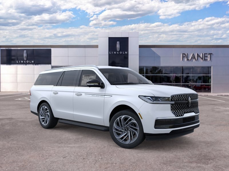 New 2026 Lincoln Navigator L Premier AWD/4WD image 7