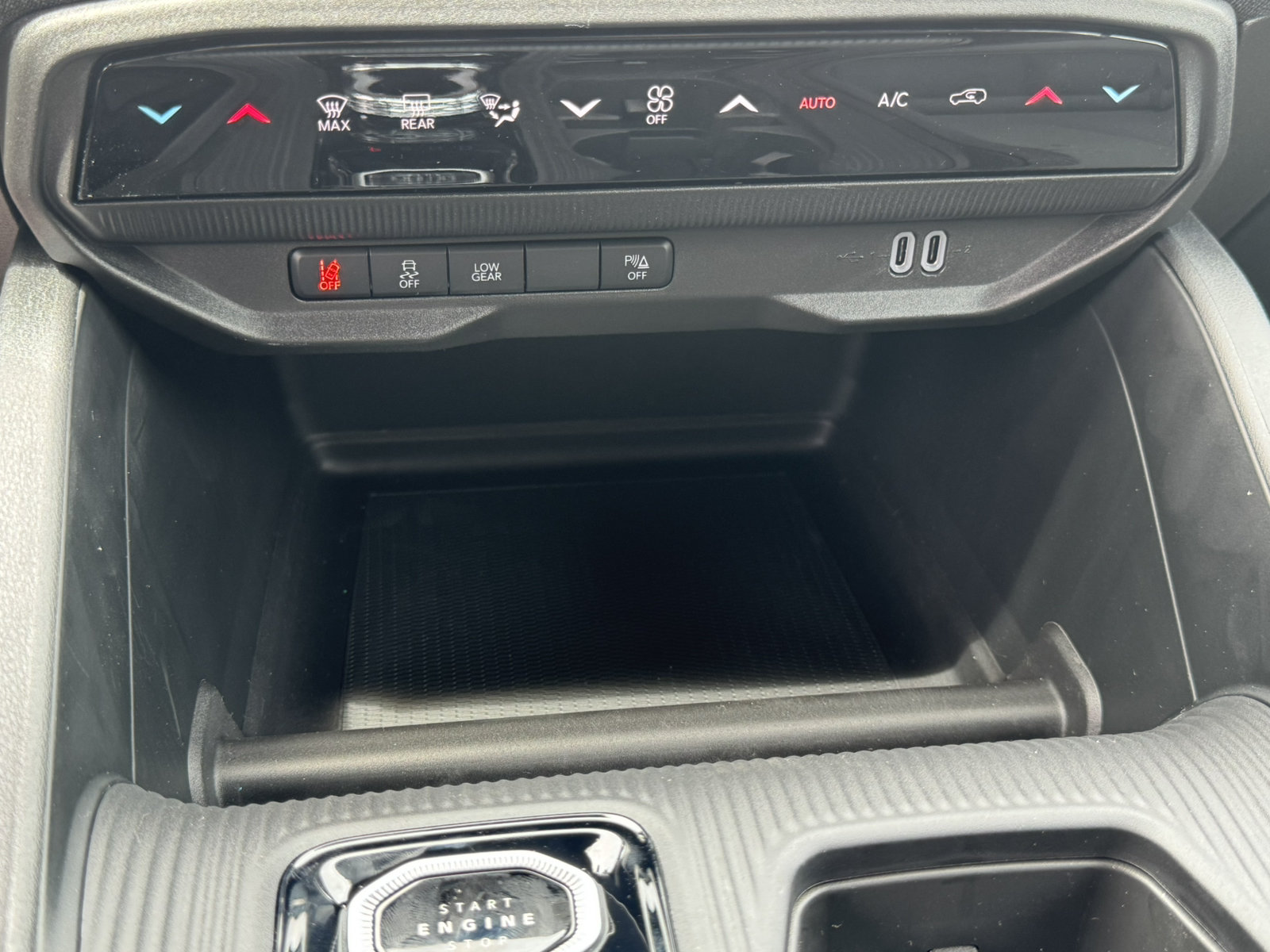 New 2026 Jeep Cherokee Laredo AWD/4WD image 29