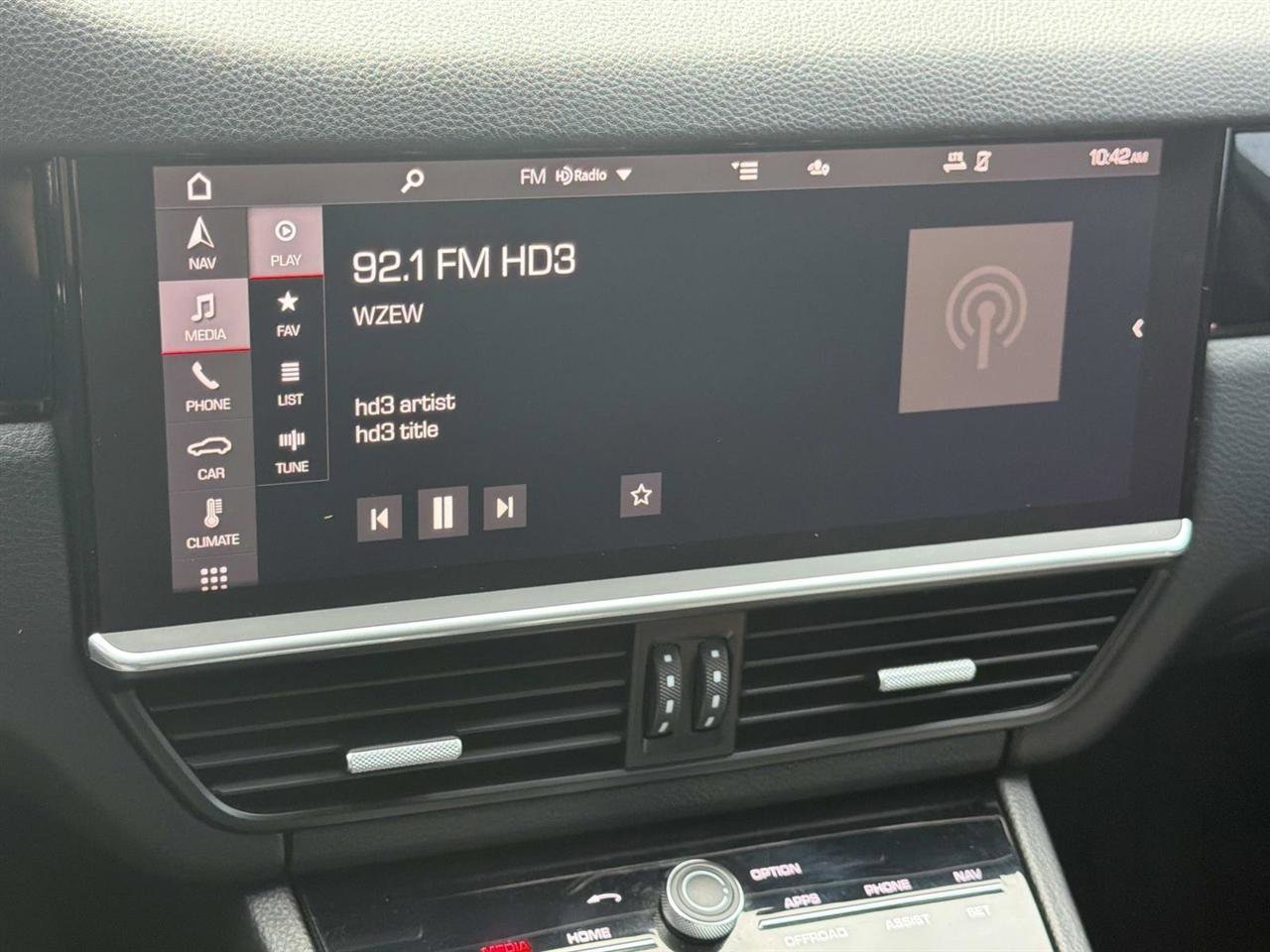 Used 2021 Porsche Cayenne Coupe AWD/4WD image 25