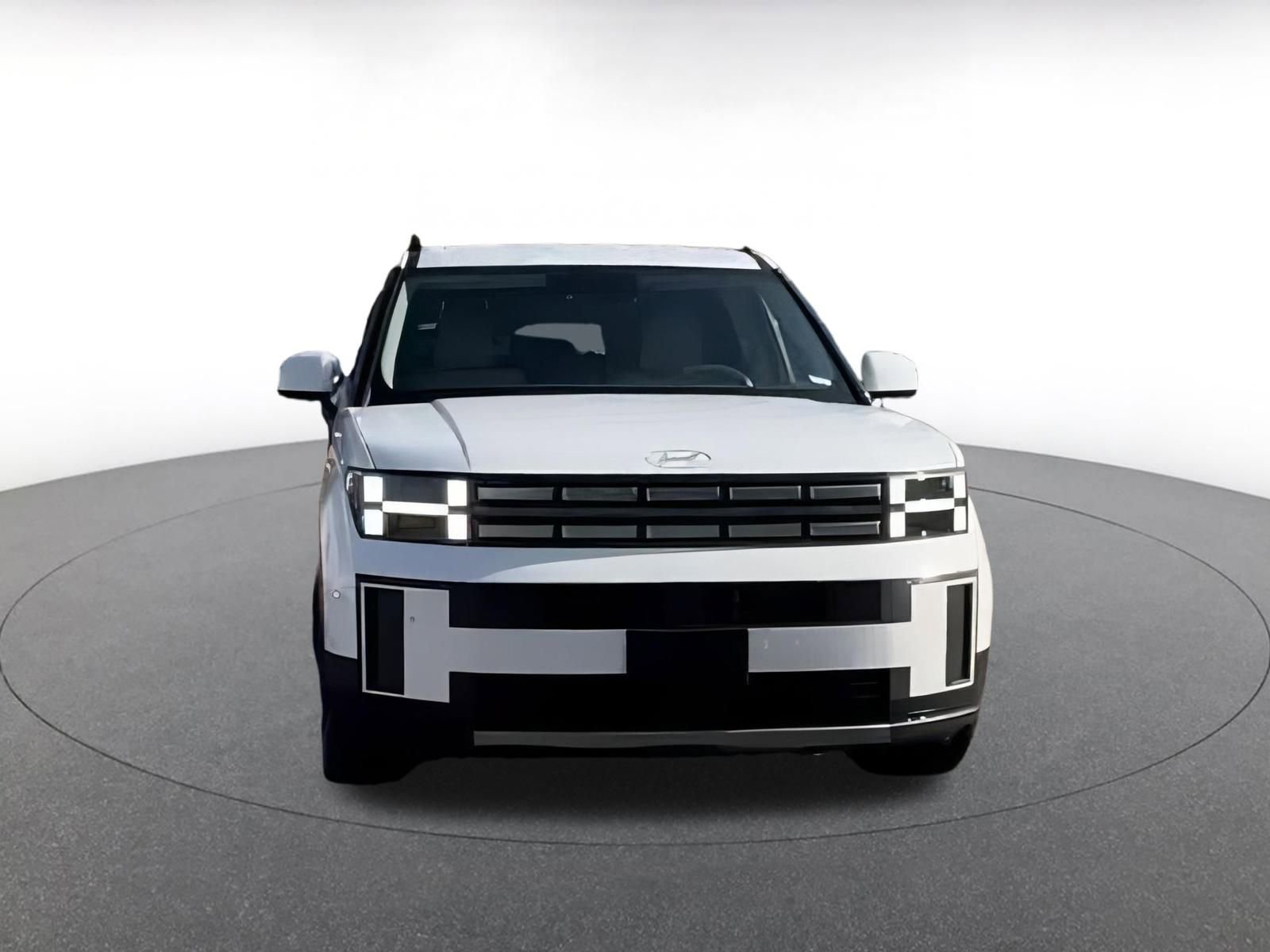 Used 2025 Hyundai Santa Fe SEL image 3