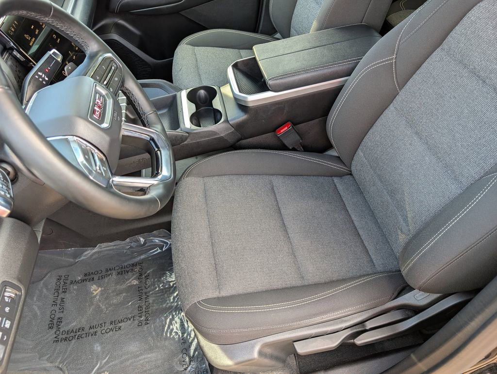 Used 2025 GMC Terrain Elevation image 12