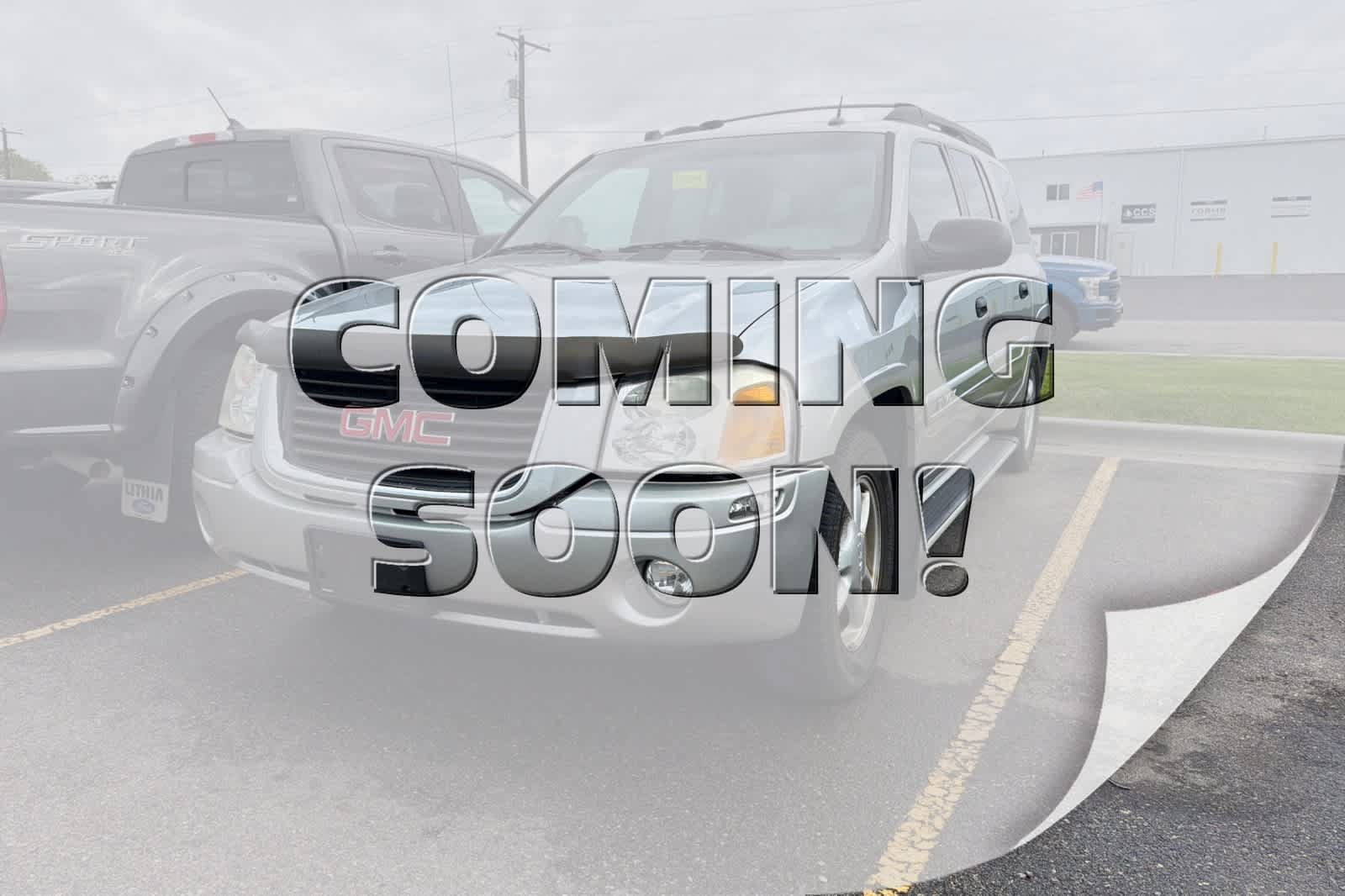 Used 2005 GMC Envoy XL SLE AWD/4WD image 1