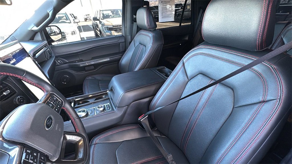 Certified 2024 Ford Expedition Limited image 23