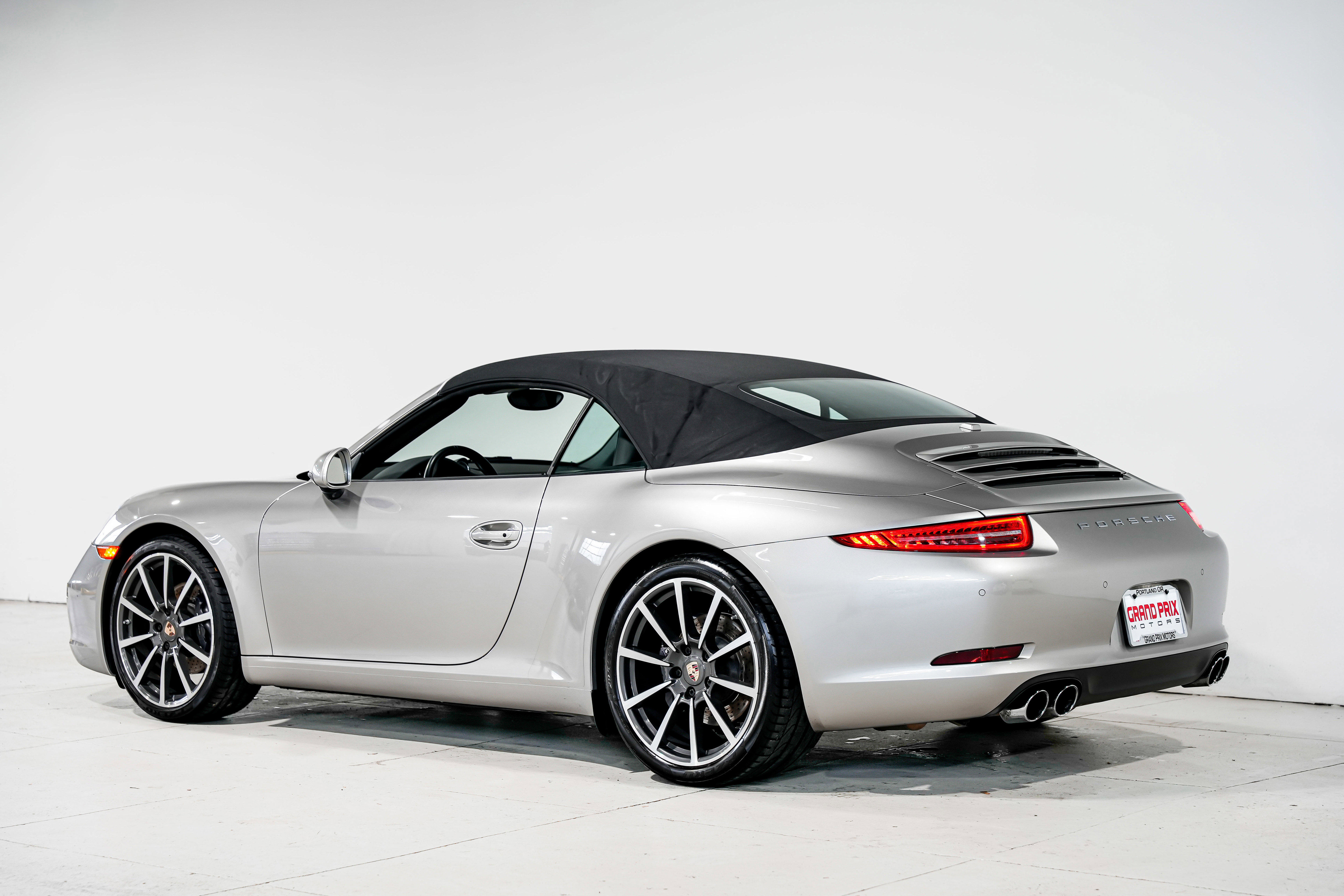 Used 2012 Porsche 911 Carrera image 8
