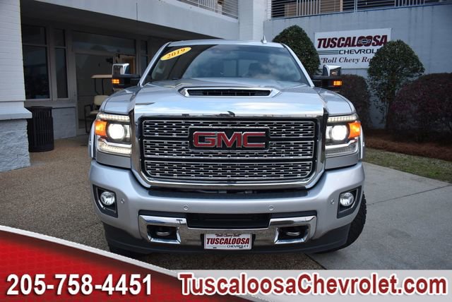 Used 2019 GMC Sierra 2500 Denali w/ Duramax Plus Package image 4