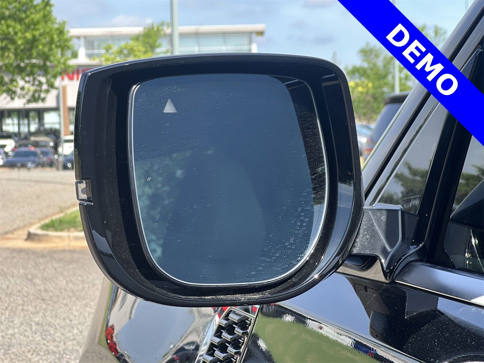 New 2025 Nissan Armada Platinum Reserve image 38