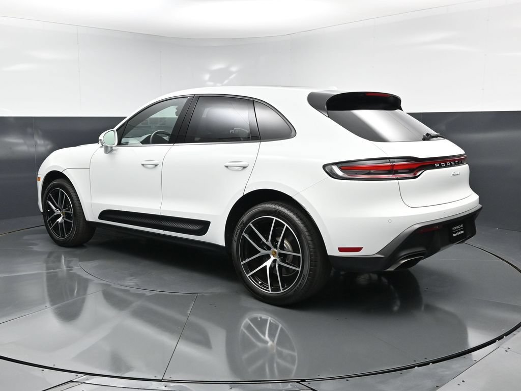 New 2026 Porsche Macan AWD/4WD image 3