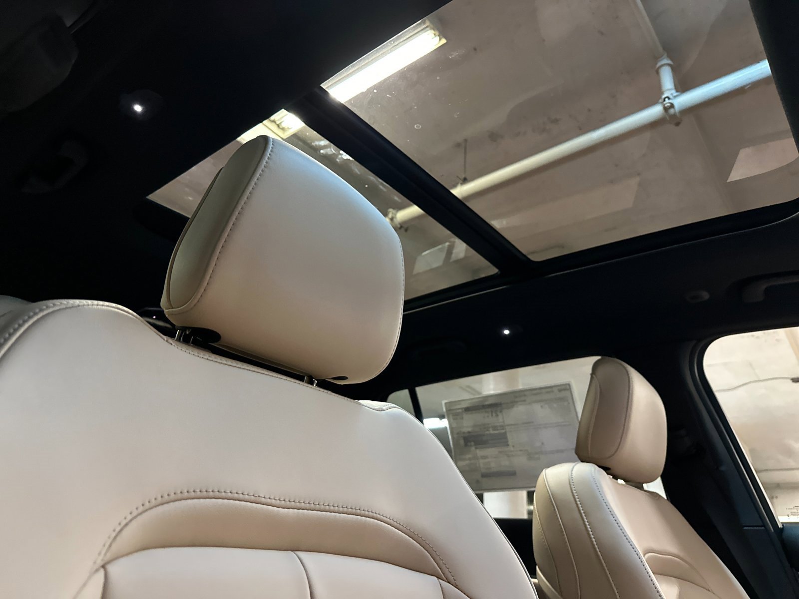 New 2025 Jeep Grand Cherokee L Limited image 17