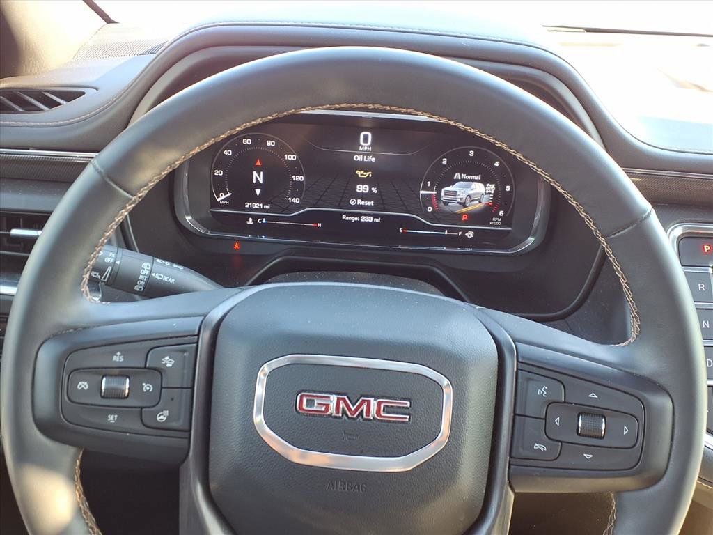 Used 2023 GMC Yukon AT4 w/ AT4 Premium Plus Package image 13