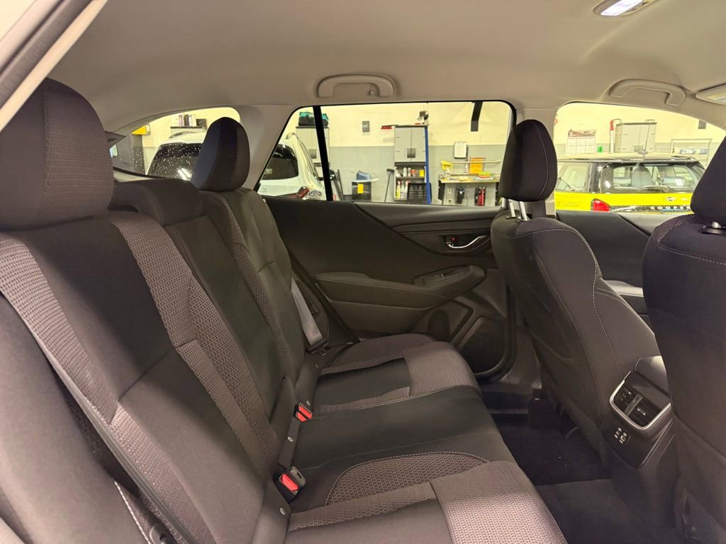 Used 2025 Subaru Outback Premium image 26