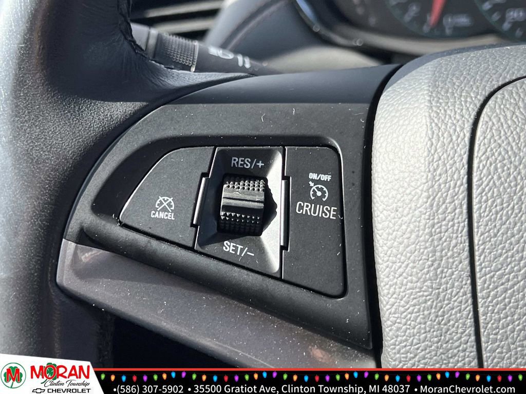 Certified 2022 Chevrolet Trax LT w/ Driver Confidence Package image 25