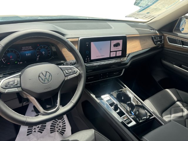 New 2026 Volkswagen Atlas SE FWD image 10