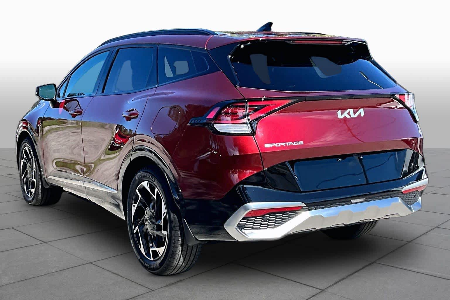 Used 2025 Kia Sportage SX FWD image 12