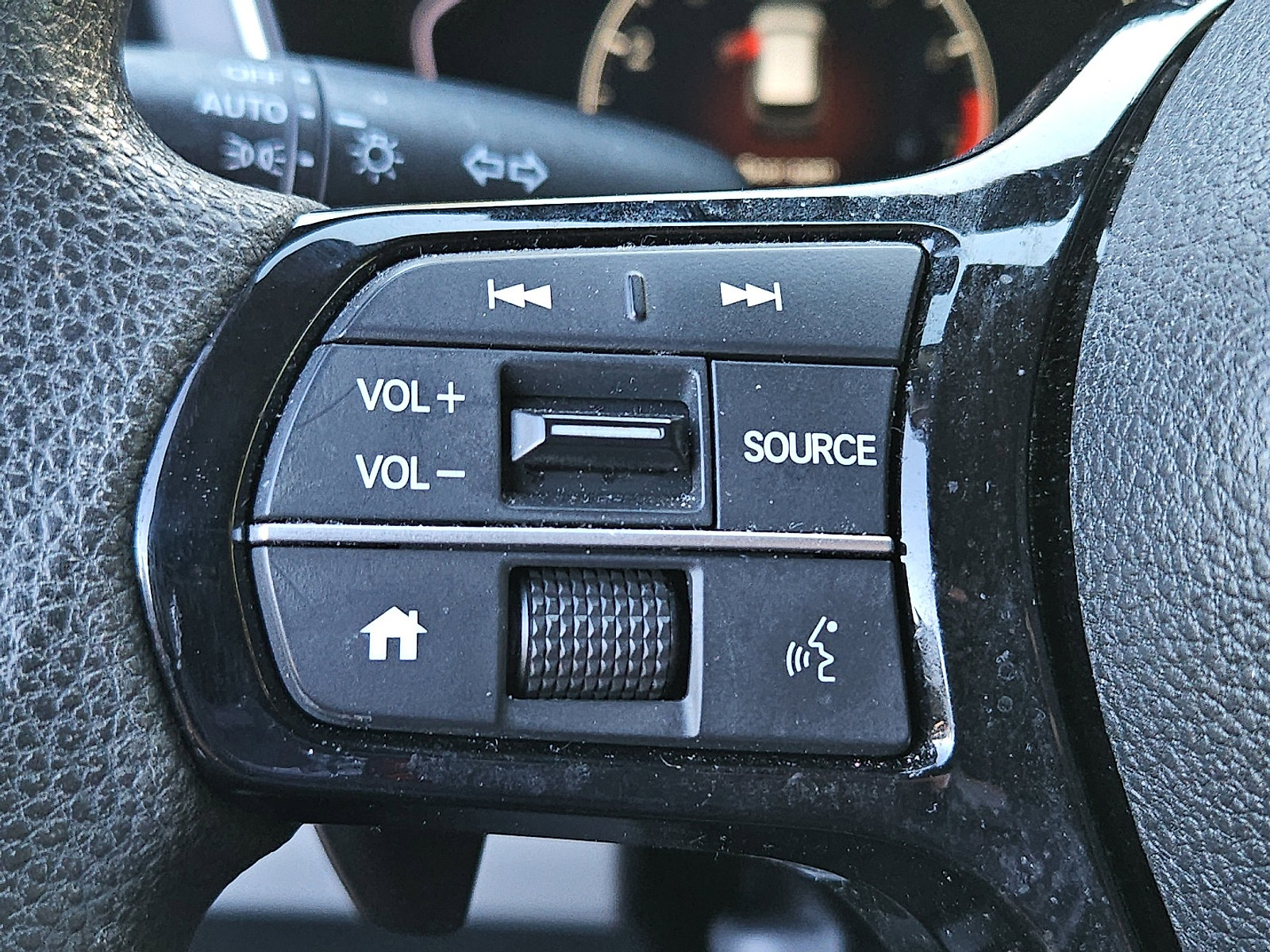Certified 2023 Honda Pilot LX image 23